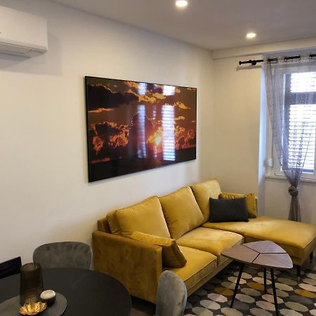 Apartment Mak With Free Parking Pula Exterior photo